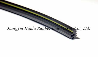 China EPDM Heat-resistant Rubber Extrusions Seals with Colorful Marking Line supplier